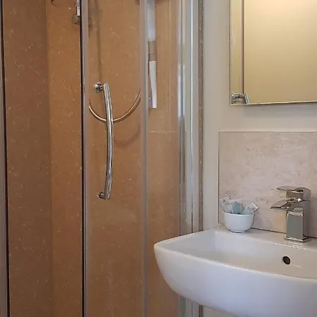 The Greyhound, Near Bedale * Hackforth