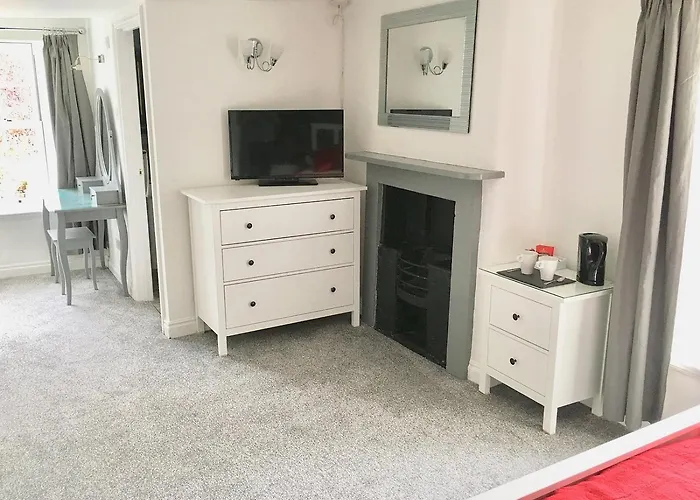 The Greyhound, Near Bedale 宾馆 *